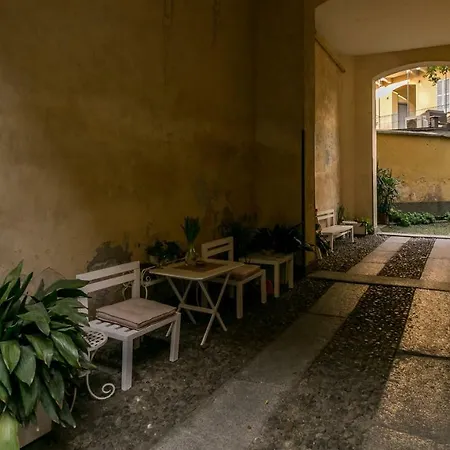 Апартаменты Navigli Attic *