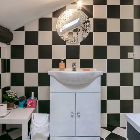 Navigli Attic